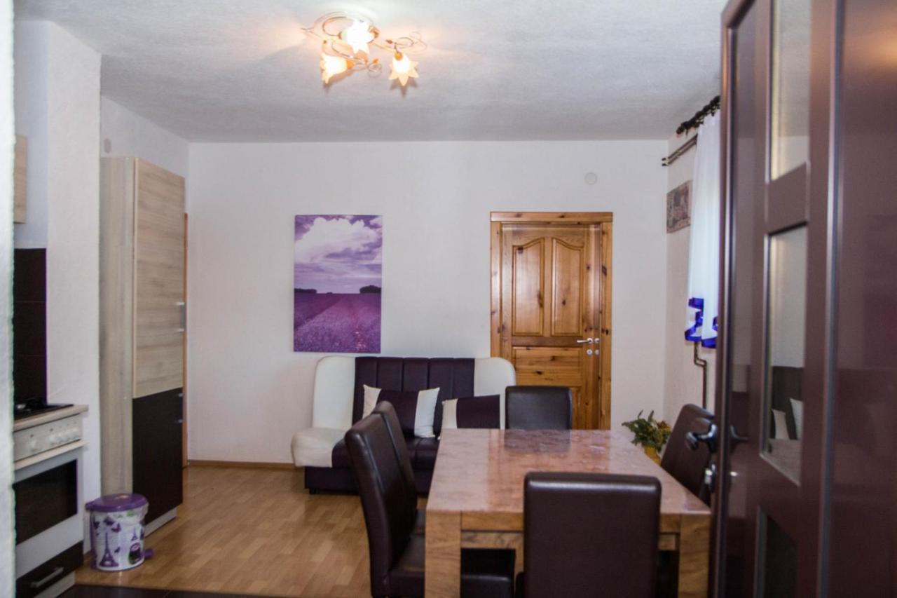 Lavanda Farm Apartmani Rakovica Bagian luar foto