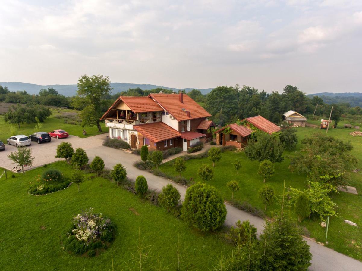 Lavanda Farm Apartmani Rakovica Bagian luar foto