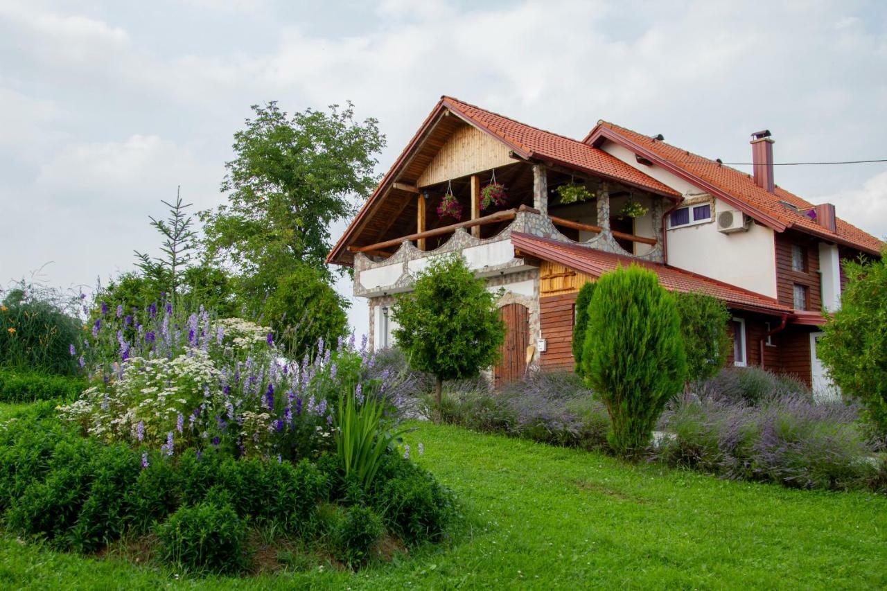 Lavanda Farm Apartmani Rakovica Bagian luar foto